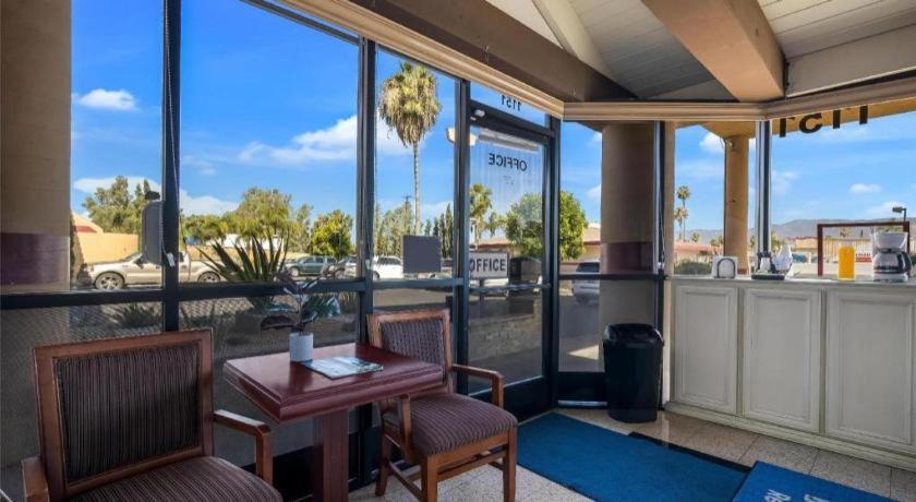 Americas Best Value Inn Redlands San Bernardino Kültér fotó